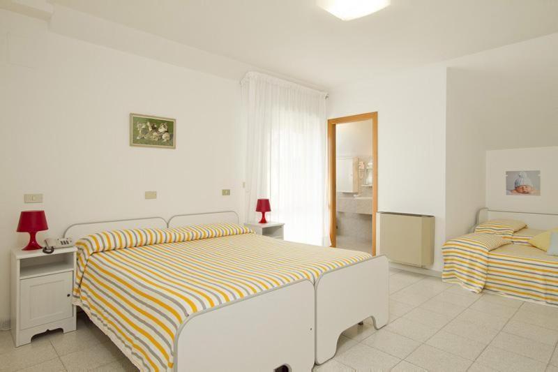 Hotel La Maestra Гроттамаре Номер фото
